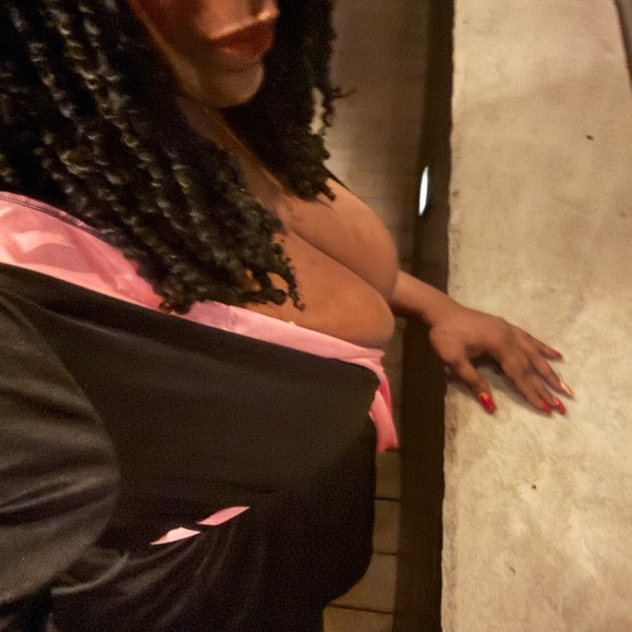 Onlyfans.com/heather420mason - Picture 6 of 7